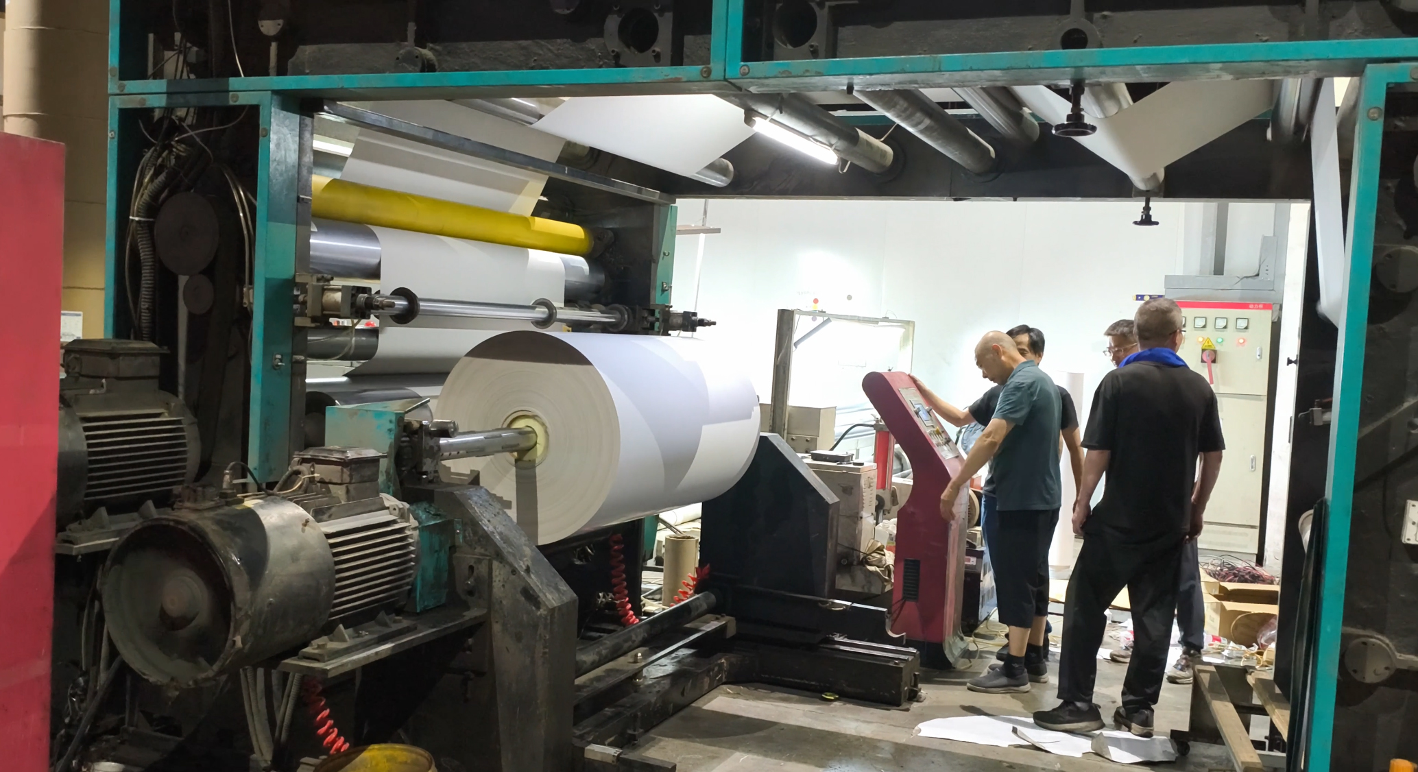 十二年“硬核”表现:稳得住,扛得住!广发体育变频器助力印刷厂稳产增效! 十二年“硬核”表现:稳得住,扛得住!广发体育变频器助力印刷厂稳产增效!